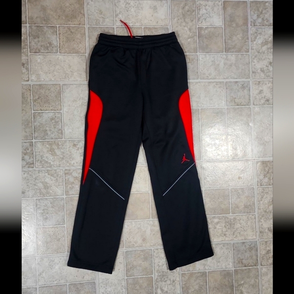 Boys Jordan Sweatpants Size Youth Medium 10/12 - Picture 1 of 4